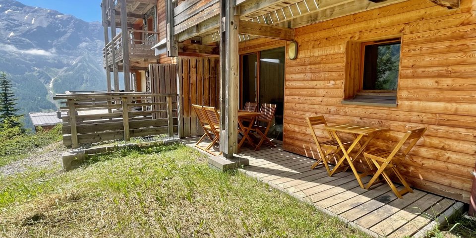 Extérieur avec jardin