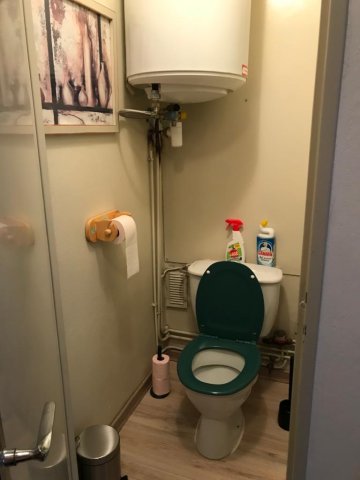 Toilettes séparées