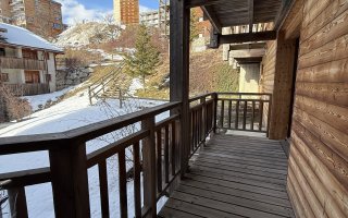 Balcon 8 m2 ensoleillé l'après midi, accès escalator pour l'accès au pistes 