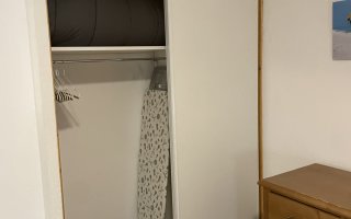 Rangement dans chambre parentale