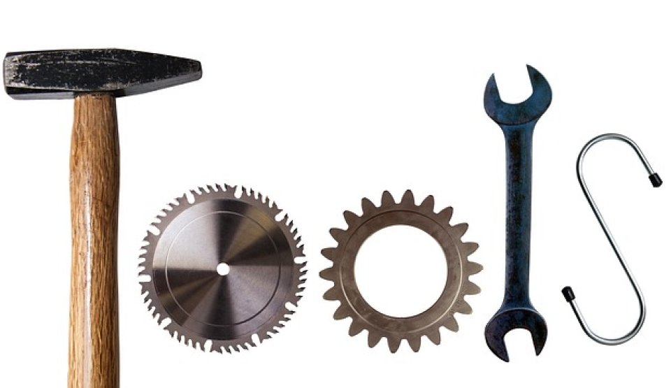 Outils disposés pour écrire "Tools"